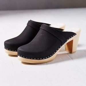 MAGUBA Handmade Nubuck High Heel Clogs